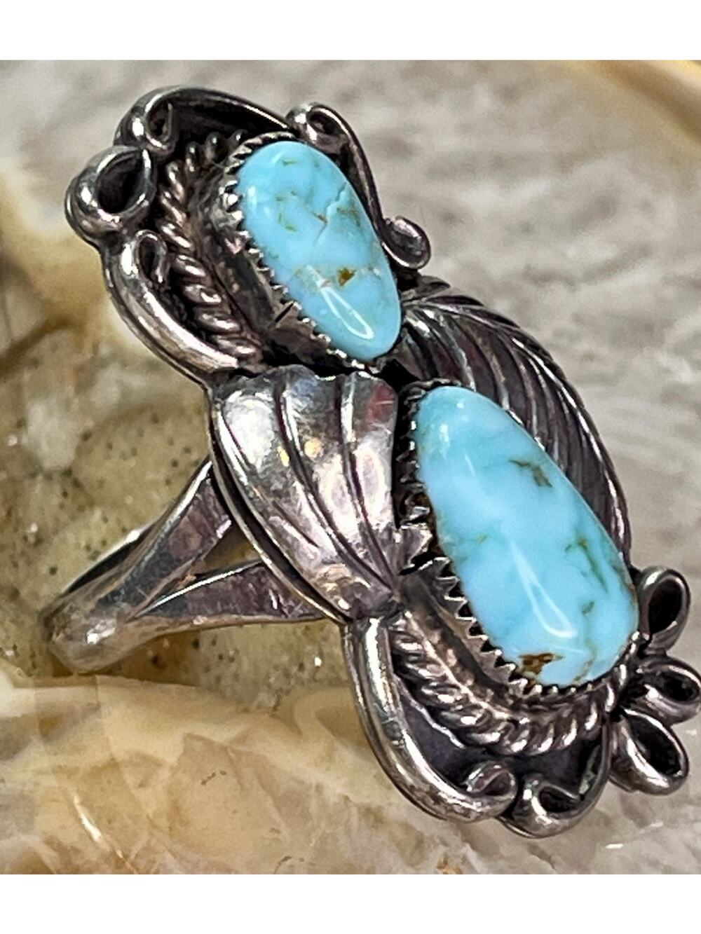 VTG Navajo Native American Sterling Silver Turquoise Leaf Ring Signed L Reeves